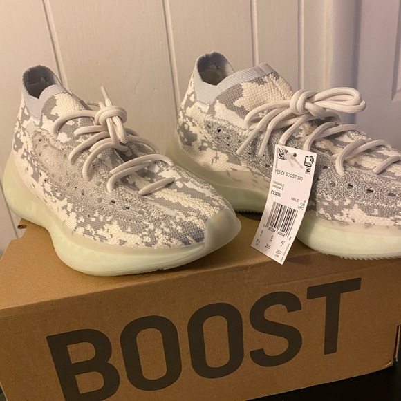 Yeezy Other - Yeezy Alien Size 8.5 brand new in box with tags